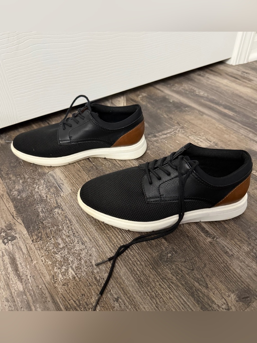 Boys Black/Brown Mesh Textile Lace-Up Sneakers, Round Toe Casual, US 3